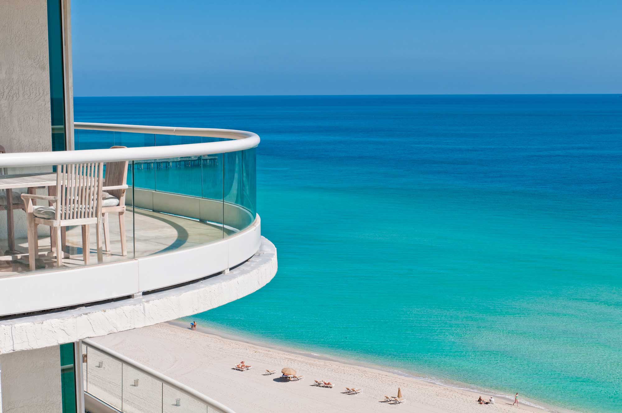 balcony-to-the-ocean